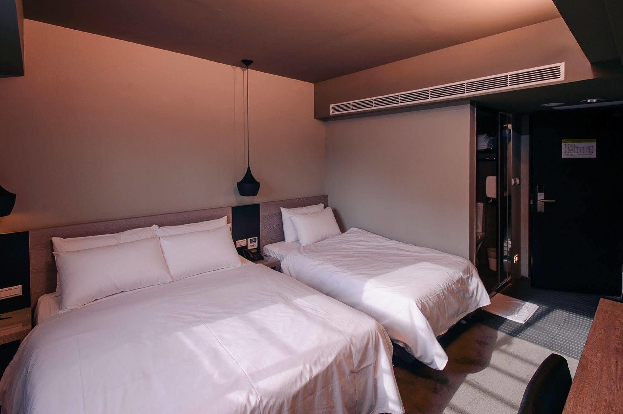 Kiwi Express Hotel - Jiuru Rd Kaohsiung Eksteriør bilde