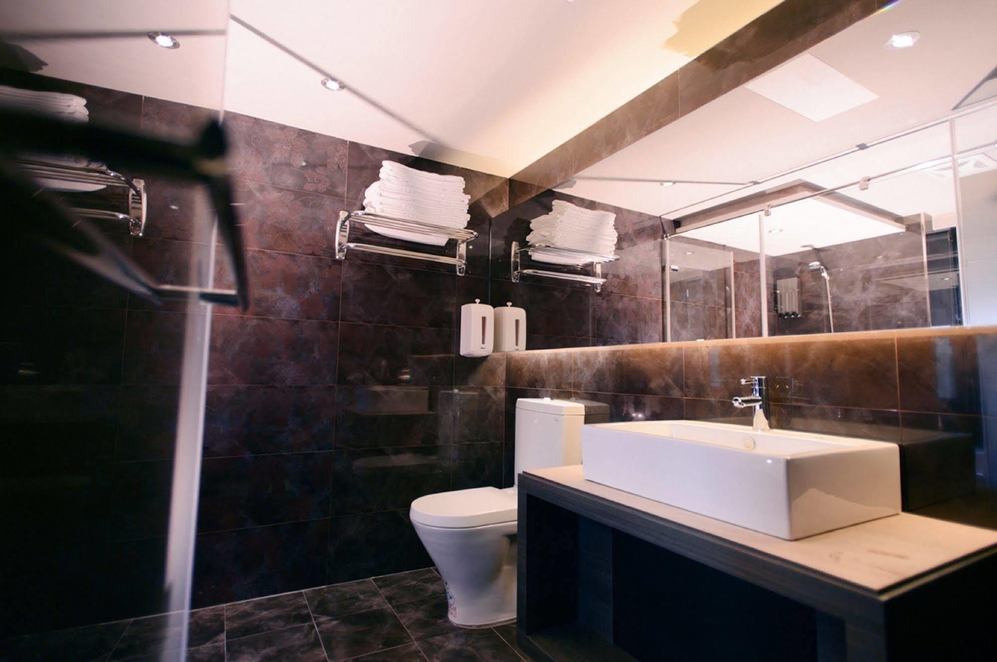 Kiwi Express Hotel - Jiuru Rd Kaohsiung Eksteriør bilde