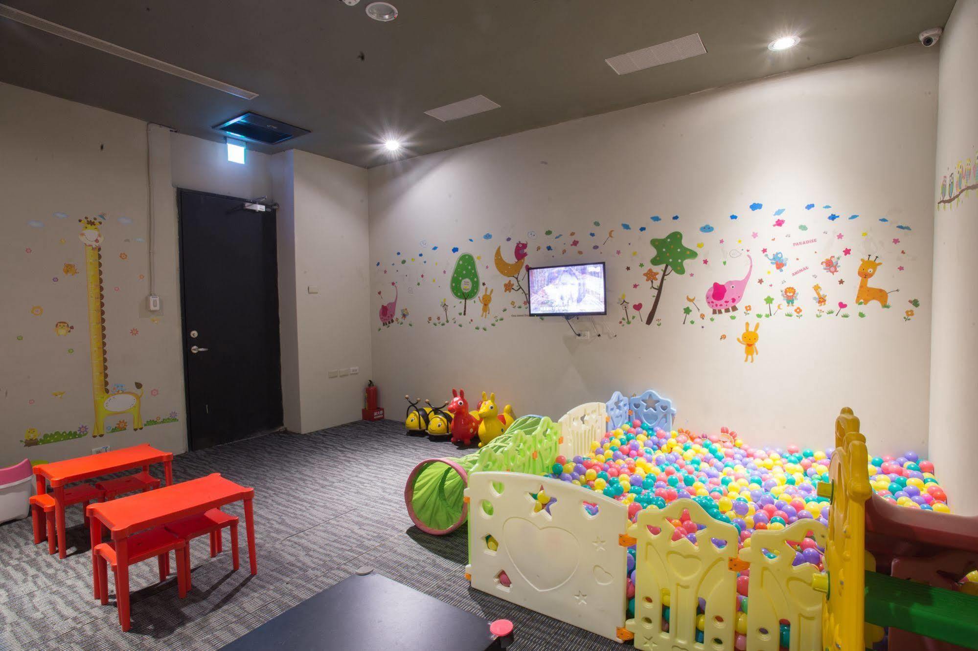 Kiwi Express Hotel - Jiuru Rd Kaohsiung Eksteriør bilde